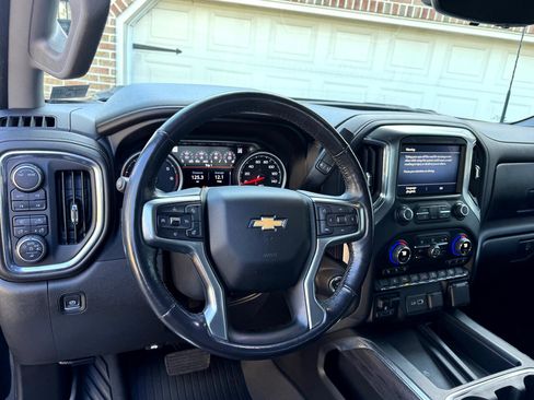 Used 2022 Chevrolet Silverado 3500 LTZ w/ LTZ Plus Package image 15