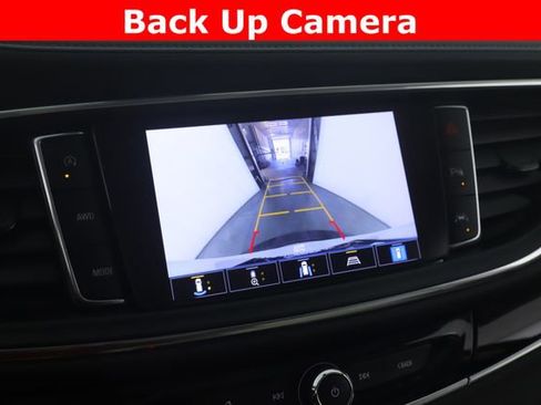 Used 2022 Buick Enclave Avenir w/ Avenir Technology Package image 26