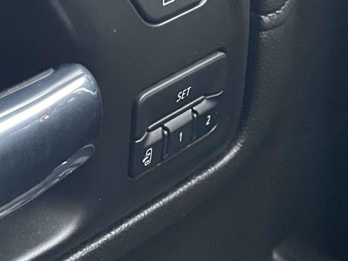 Used 2020 GMC Sierra 2500 Denali w/ Denali Ultimate Package image 9