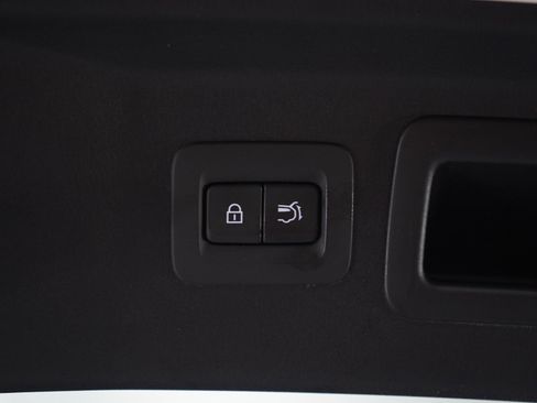 Certified 2024 MAZDA CX-90 Plug-In Hybrid w/ Preferred image 19