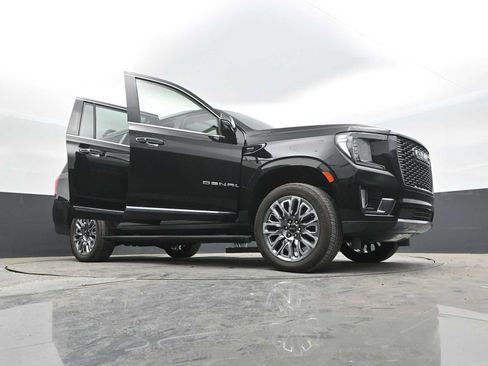 Used 2023 GMC Yukon XL Denali Ultimate AWD/4WD image 64