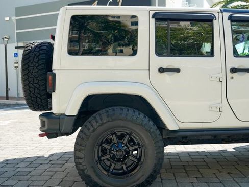 Used 2016 Jeep Wrangler Unlimited Rubicon AWD/4WD image 31