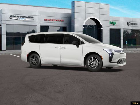 New 2027 Chrysler Pacifica Select FWD image 10