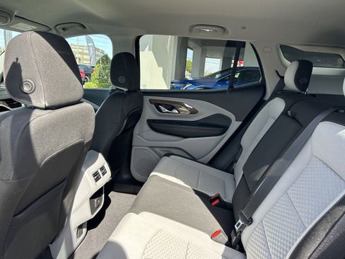 Used 2020 GMC Terrain SLE w/ Driver Convenience Package image 18