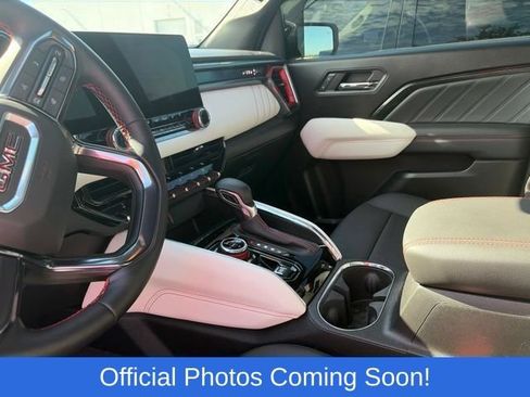 Used 2024 GMC Canyon AT4X AWD/4WD image 4