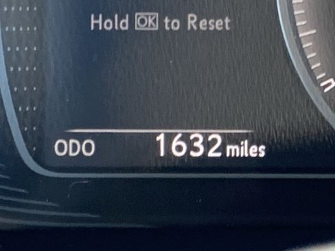 Certified 2025 Lexus ES 350 w/ Premium Package image 22