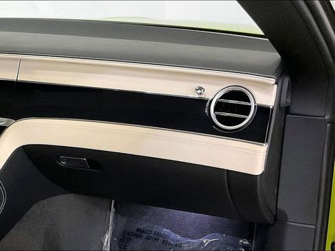 New 2026 Bentley Continental GTC AWD/4WD image 13