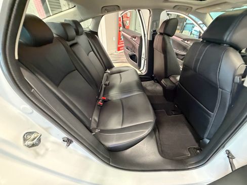 Used 2018 Honda Civic EX-L image 43