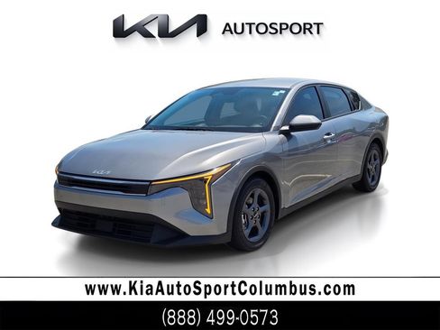 Certified 2025 Kia K4 FWD image 1