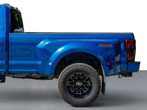 Used 2022 Ford F350 Lariat w/ Lariat Ultimate Package AWD/4WD image 12
