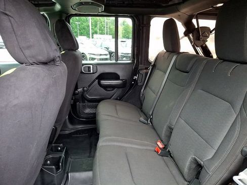 Used 2018 Jeep Wrangler Unlimited Sport AWD/4WD image 10