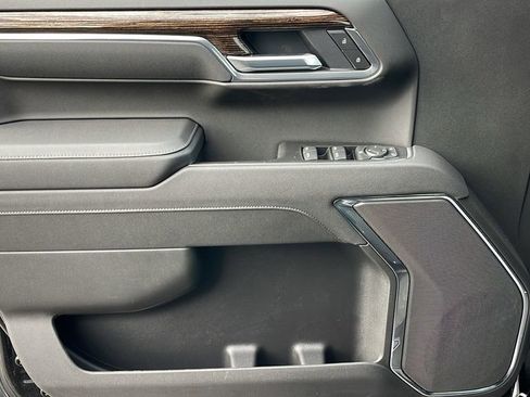 New 2026 GMC Sierra 1500 Elevation image 25