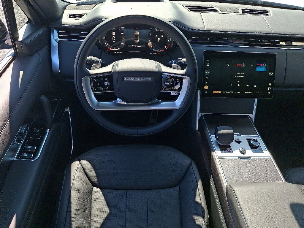 New 2027 Land Rover Range Rover Long Wheelbase SE AWD/4WD image 7