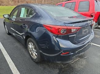 Used 2015 MAZDA MAZDA3 i Touring video 2