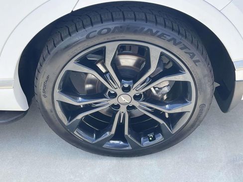 Used 2022 Genesis GV80 3.5T Prestige Signature w/ Winter Weather Package AWD/4WD image 9