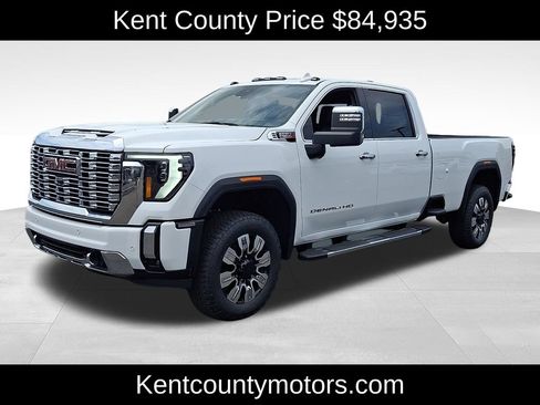 New 2026 GMC Sierra 3500 Denali w/ Denali Reserve Package AWD/4WD image 3