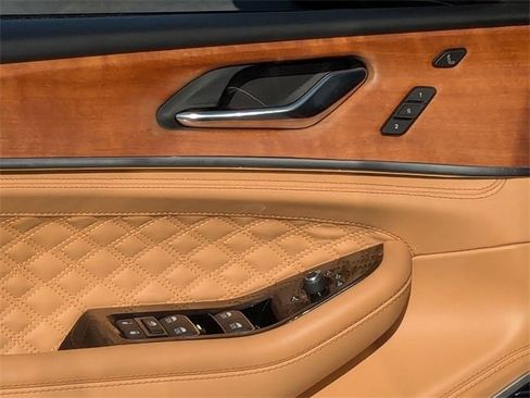 Used 2024 Jeep Grand Cherokee Summit image 12