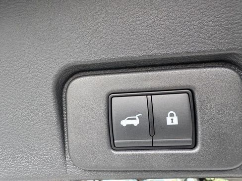 New 2026 Nissan Rogue Platinum w/ Platinum Premium Package AWD/4WD image 10