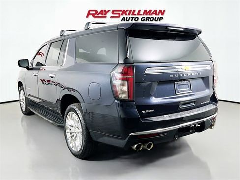 Used 2022 Chevrolet Suburban Premier image 5