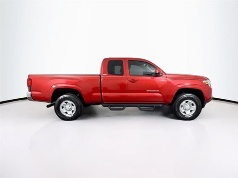 Certified 2022 Toyota Tacoma SR5 image 9