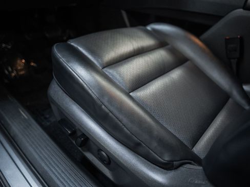 Used 2021 Nissan Rogue SV w/ Premium Package image 39