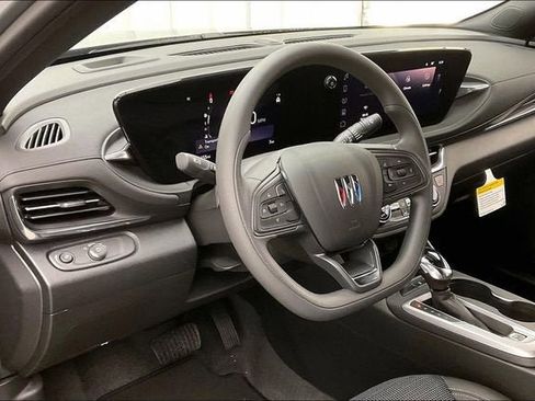 New 2026 Buick Envista Preferred image 8