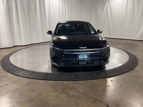New 2025 Kia K4 LXS image 5