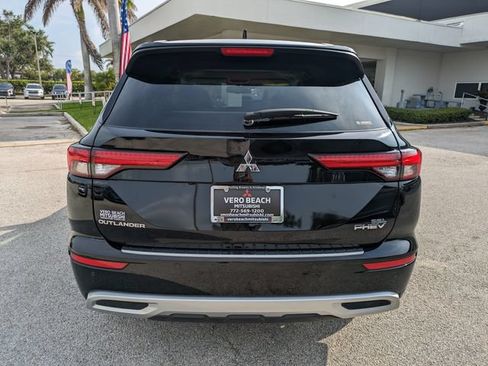 Used 2024 Mitsubishi Outlander SEL AWD/4WD image 5