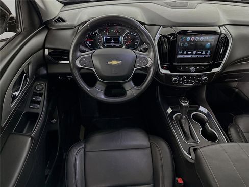 Used 2018 Chevrolet Traverse LT image 22