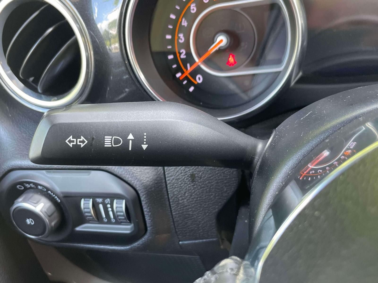 Used 2020 Jeep Wrangler Unlimited Sahara AWD/4WD image 22