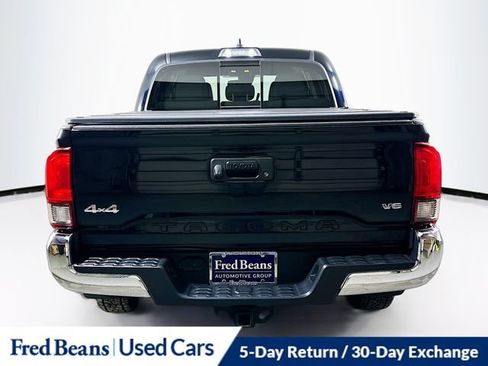 Used 2022 Toyota Tacoma SR5 AWD/4WD image 6