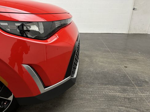 Used 2024 Kia Soul EX image 2