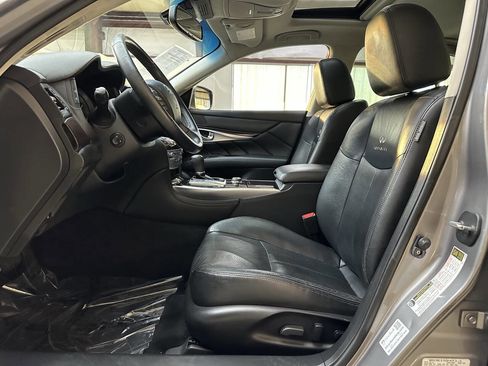 Used 2013 INFINITI M35 w/ Premium Pkg image 11