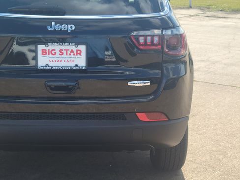 New 2026 Jeep Compass Latitude AWD/4WD image 7