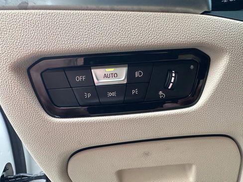 Used 2020 BMW 330i Sedan w/ Convenience Package RWD image 34