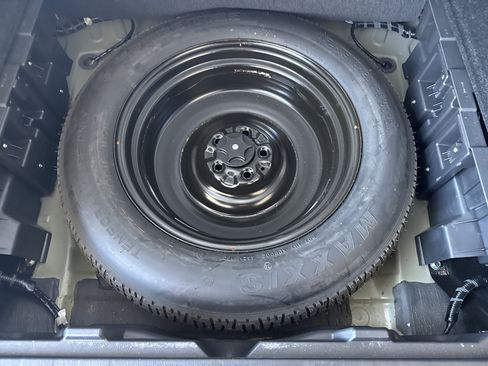 Used 2023 Nissan Murano SV image 10