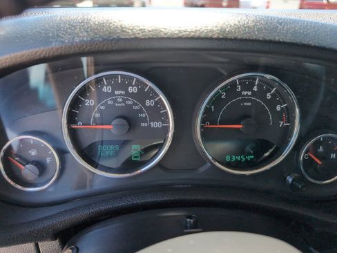 Used 2015 Jeep Wrangler Unlimited Sport w/ Quick Order Package 24S AWD/4WD image 11