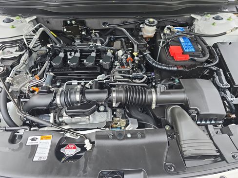 Used 2022 Honda Accord Sport image 29