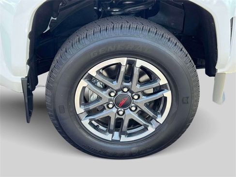 Used 2024 Toyota Tacoma TRD Sport image 14