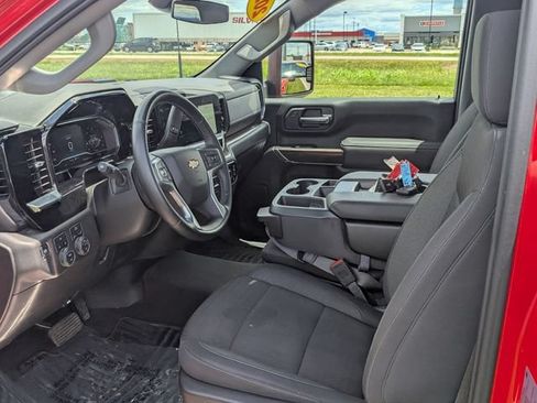 Used 2025 Chevrolet Silverado 2500 LT w/ Convenience Package AWD/4WD image 12