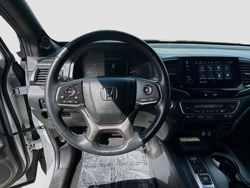 Used 2023 Honda Passport TrailSport image 8