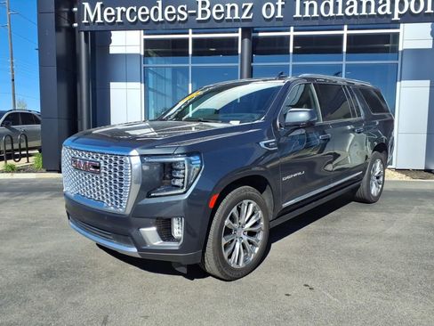 Used 2022 GMC Yukon XL Denali AWD/4WD image 2