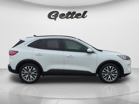 Used 2021 Ford Escape Titanium FWD image 4