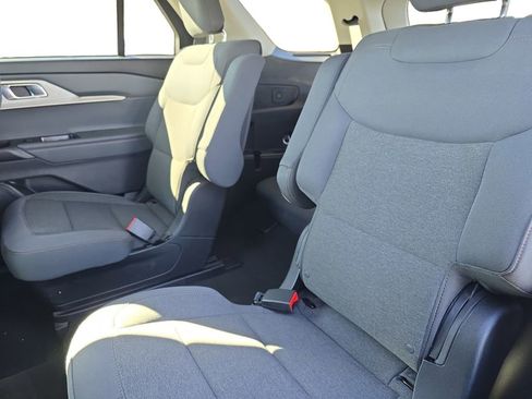 Used 2025 Ford Explorer Active image 14