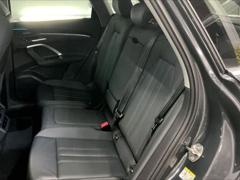 Used 2025 Audi Q5 Premium Plus w/ Premium Plus image 28