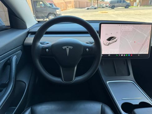 Used 2021 Tesla Model 3 Standard Range Plus RWD image 19