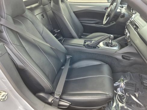 Used 2024 MAZDA MX-5 Miata RF Grand Touring w/ Appearance Package RWD image 13