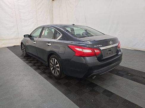 Used 2017 Nissan Altima 2.5 SV FWD image 6