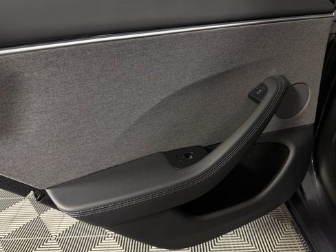 Used 2025 Tesla Model 3 Long Range RWD image 27