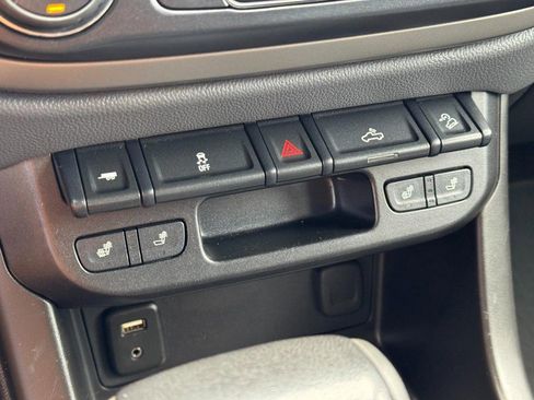 Used 2017 Chevrolet Colorado Z71 image 21